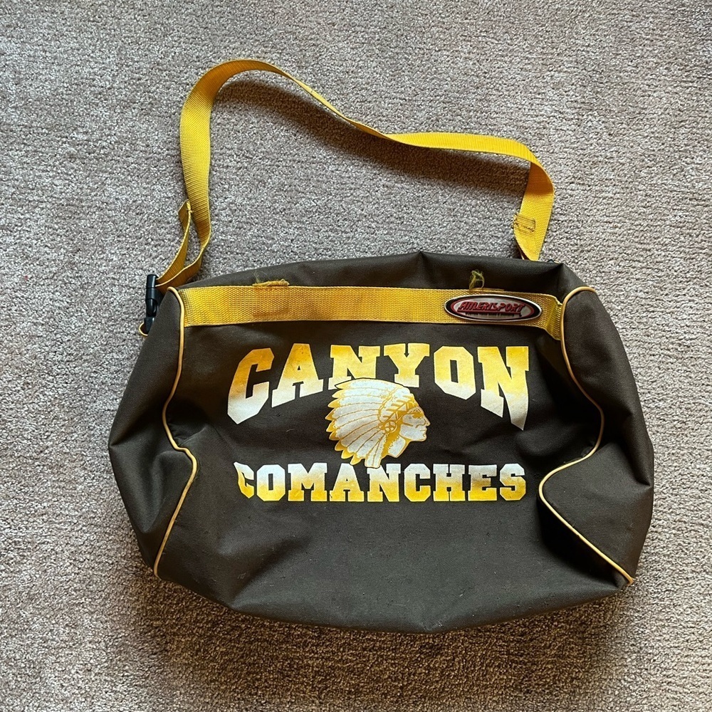 VTG 90’s Brown & Yellow School Duffle Bag